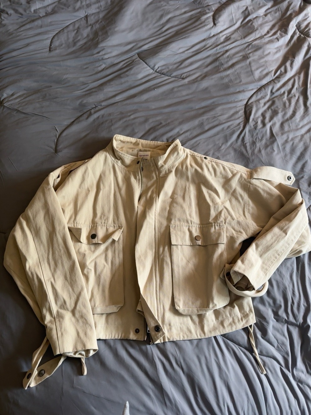 Find Me Now Cream Utility Jacket | Cargo Pocket Lightweight Jacket | Small - Picture 1 of 3